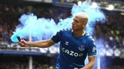 Everton batalla para quedarse en la Premier League.