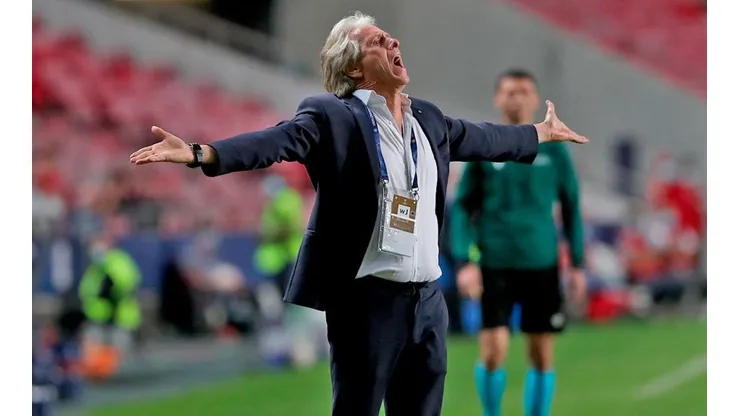 Jorge Jesús en dirección técnica.