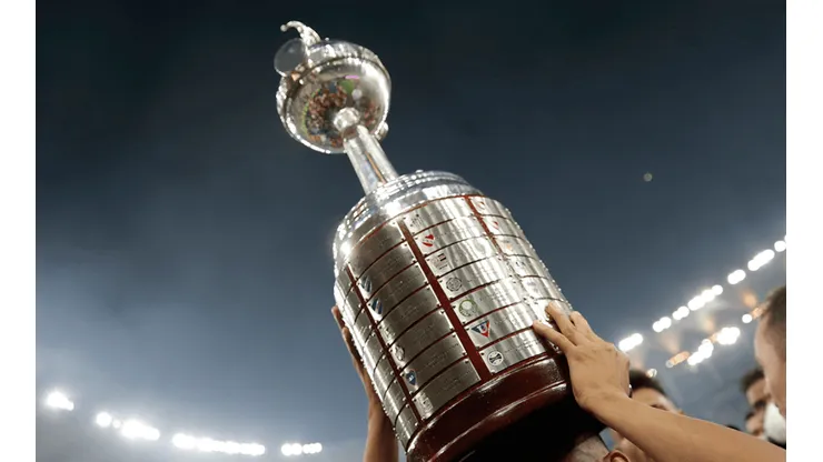 Trofeo de la Copa Libertadores.