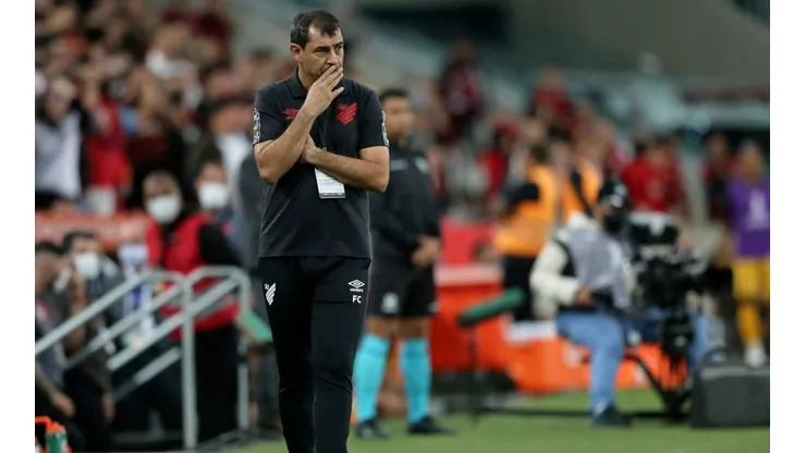 Fábio Carille fue despedido tras sólo estar 20 días como DT de Athletico Paranaense.