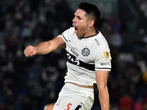 Olimpia se quedó con el duelo ante Peñarol y emparejó al Grupo G