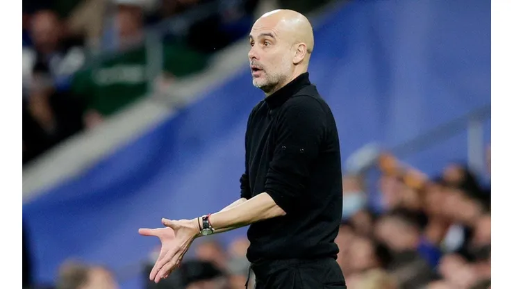 Guardiola en dirección de Manchester City.