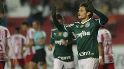 Palmeiras celebra ante Ind. Petrolero.