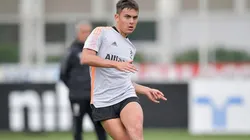 Paulo Dybala en entrenamiento con Juventus.