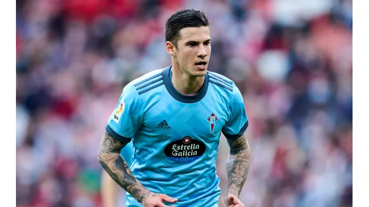 Santi Mina
