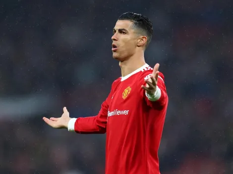 VIDEO | Cristiano Ronaldo la pasó de lujo y Juan Mata le erró al arco