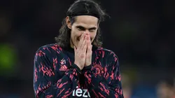 Cavani en calentamiento con United.