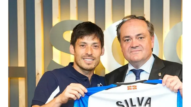 David Silva en su imagen de renovación.