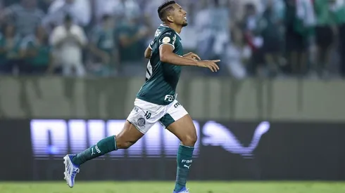 Rony en festejo con Palmeiras.