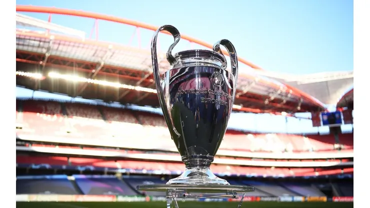 Trofeo de la UEFA Champions League.