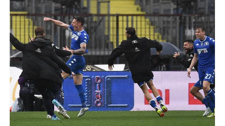 Gol de Pinamonti en la remontada de Empoli frente a Napoli