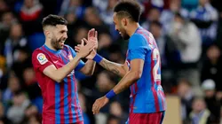 Jordi Alba y Aubameyang celebrando el gol de Barcelona.