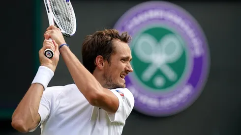 Medvédev no podrá jugar Wimbledon, al igual que todos los tenistas de Rusia y Bielorrusia.
