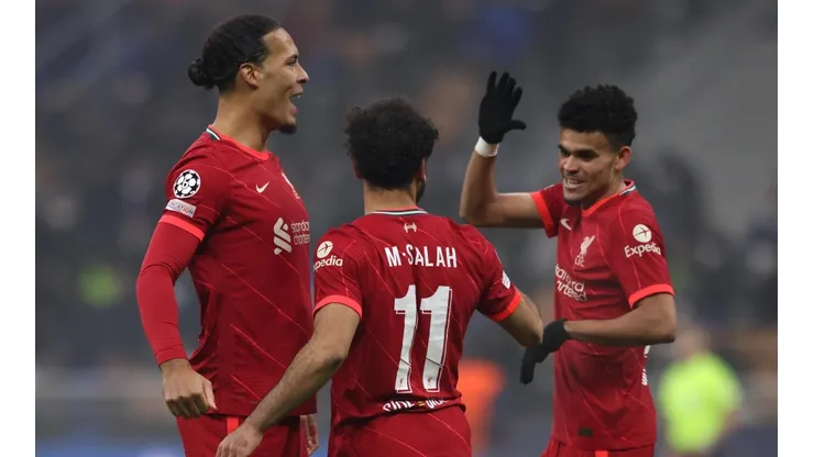 Van Dijk, Salah y Díaz celebrando para Liverpool.