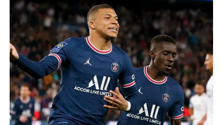 Kylian Mbappé viene de anotar el gol del triunfo ante Marsella y busca un nuevo título con PSG.