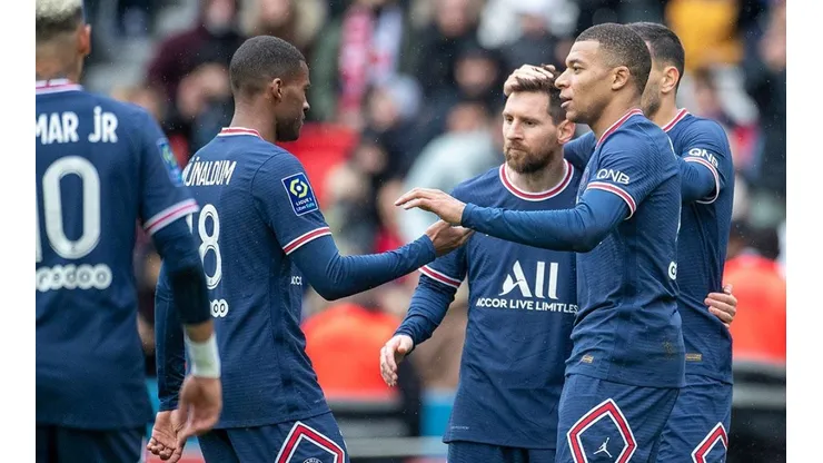 Festejo de gol de PSG.