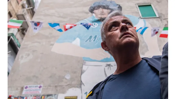 Jose Mourinho visita a Maradona