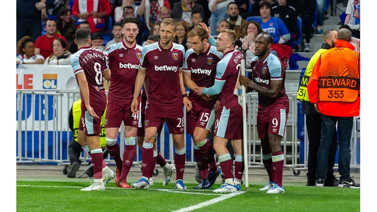 Festejo de gol de West Ham.