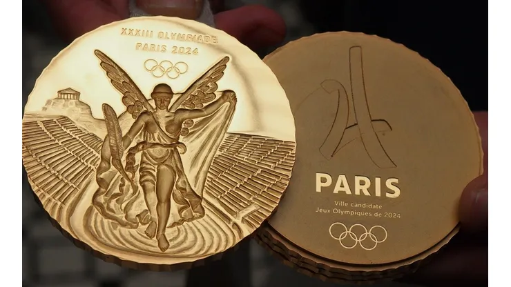 Modelo de la medalla de oro que otorgará París 2024