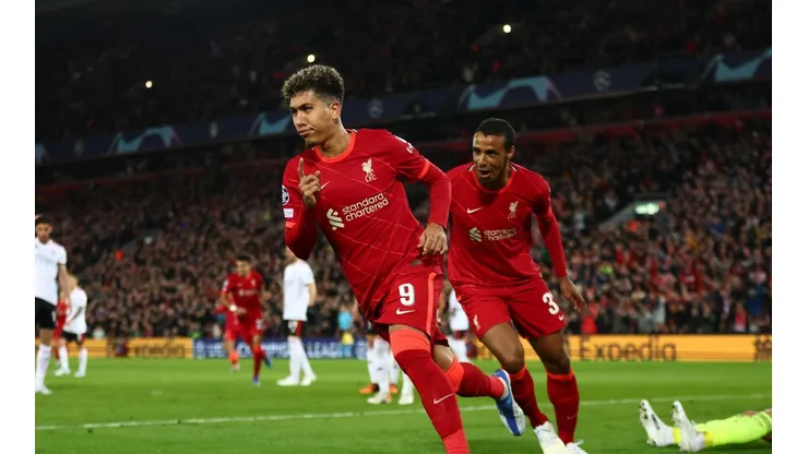 Roberto Firmino, autor de un doblete en Anfield Road.