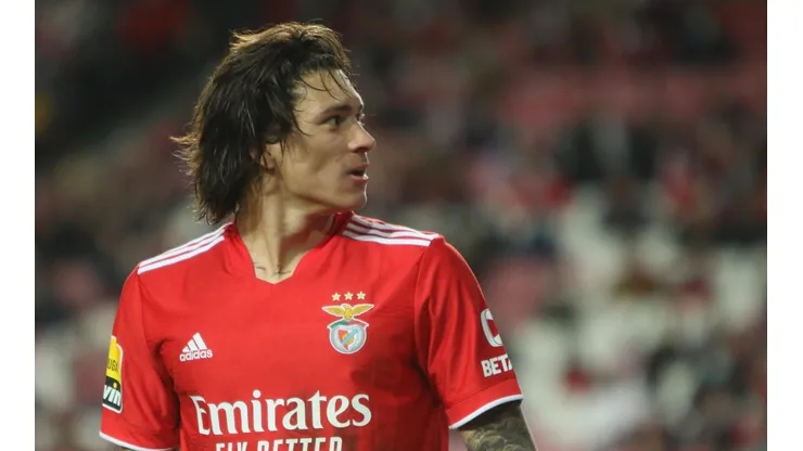 Darwin Núñez, con un pie afuera de Benfica.