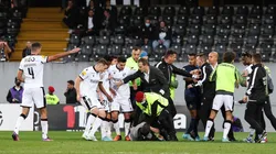 El invasor fue reducido por seguridad y cuerpo técnico.