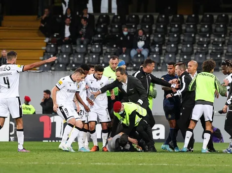 Un hincha se metió al campo en el partido de Porto y atacó a los futbolistas