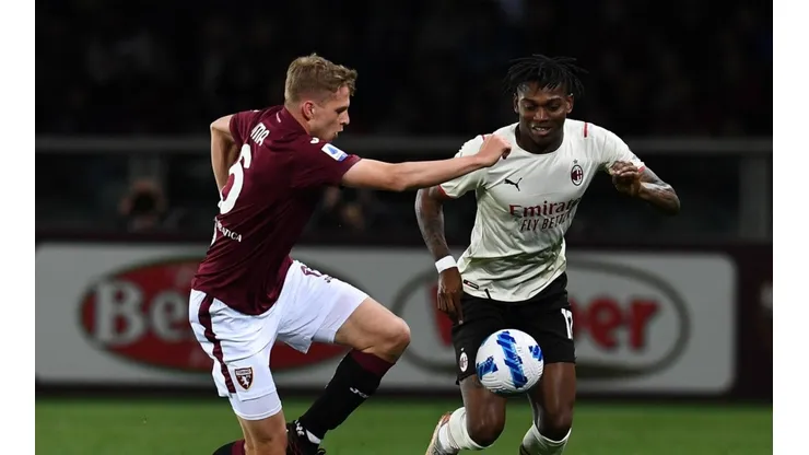 David Zima y Rafael Leão.
