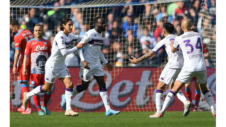 Napoli no pudo con Fiorentina y complica su lucha por el Scudetto