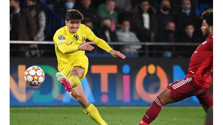 Gerard Moreno ante Serge Gnabry.