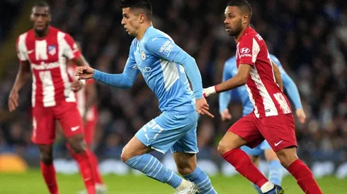 Acción de juego entre Manchester City y Atlético de Madrid.