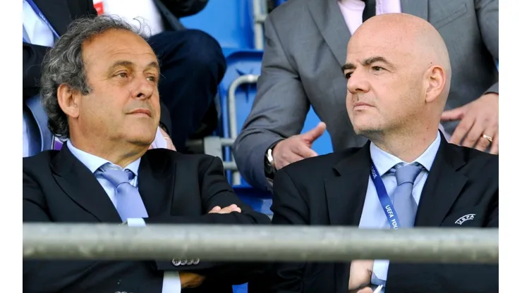 Platini demanda a Infantino.