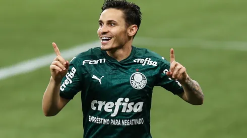 Raphael Veiga, autor de un doblete.