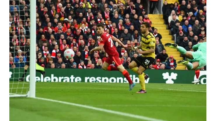 El cabezazo letal de Diogo Jota para el triunfo de Liverpool.