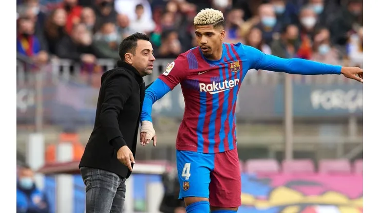 Xavi considera muy importante a Araújo.