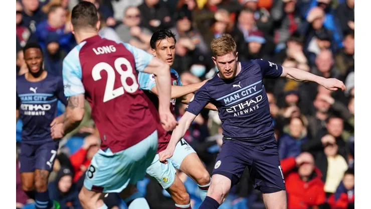 De Bruyne abrió el camino para el triunfo de Manchester City.