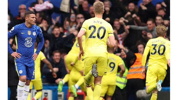 Festejo de gol de Brentford.