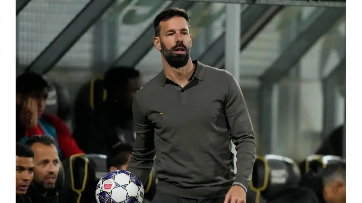 Ruud van Nistelrooy, ante su primer gran desafío.