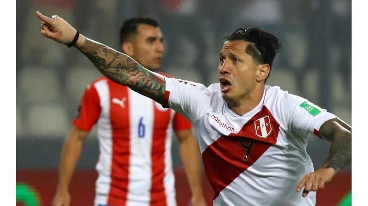 Gianluca Lapadula cambiaría de equipo en el fútbol de Europa.