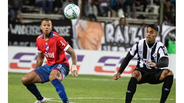 El duelo entre Nacional y Wanderers de la sexta fecha.