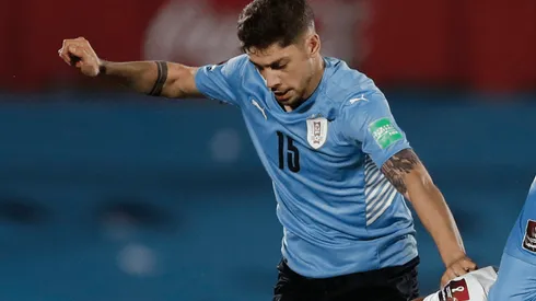 Fede Valverde jugando con Uruguay.