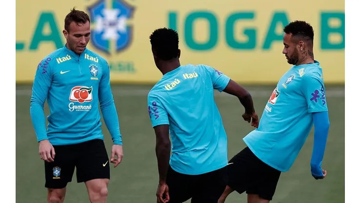 Vinicius y Neymar vuelven a sus clubes.