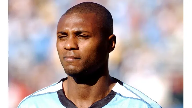 Marcelo Zalayeta en un encuentro con la selección uruguaya.