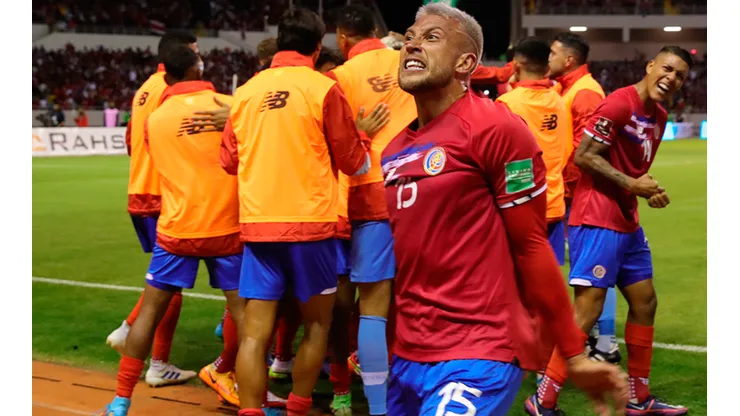 Festejo de gol de Costa Rica.