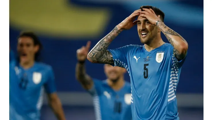 Matías Vecino, baja sensible en Uruguay.
