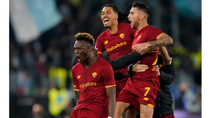 Doblete de Tammy Abraham en la goleada de Roma contra Lazio