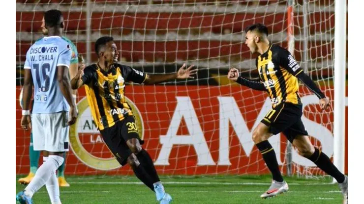 The Strongest, a la fase de grupos.