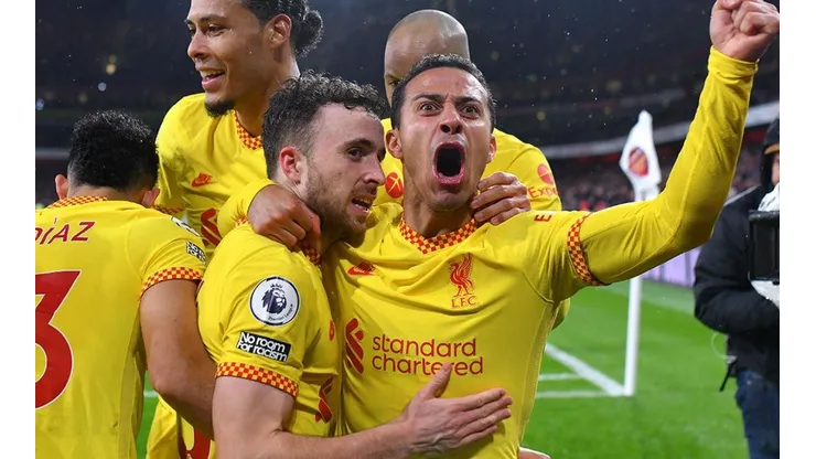 Festejo de gol de Liverpool.