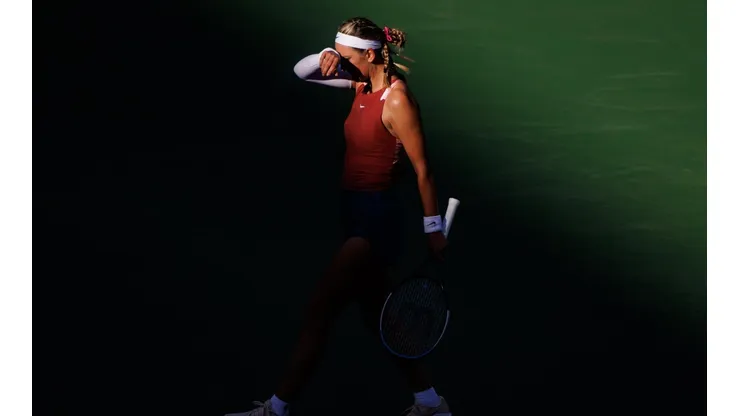 Viktoria Azarenka y un momento doloroso en Indian Wells