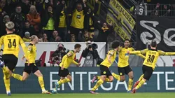 El festejo de Borussia Dortmund tras el gol de Axel Witsel.